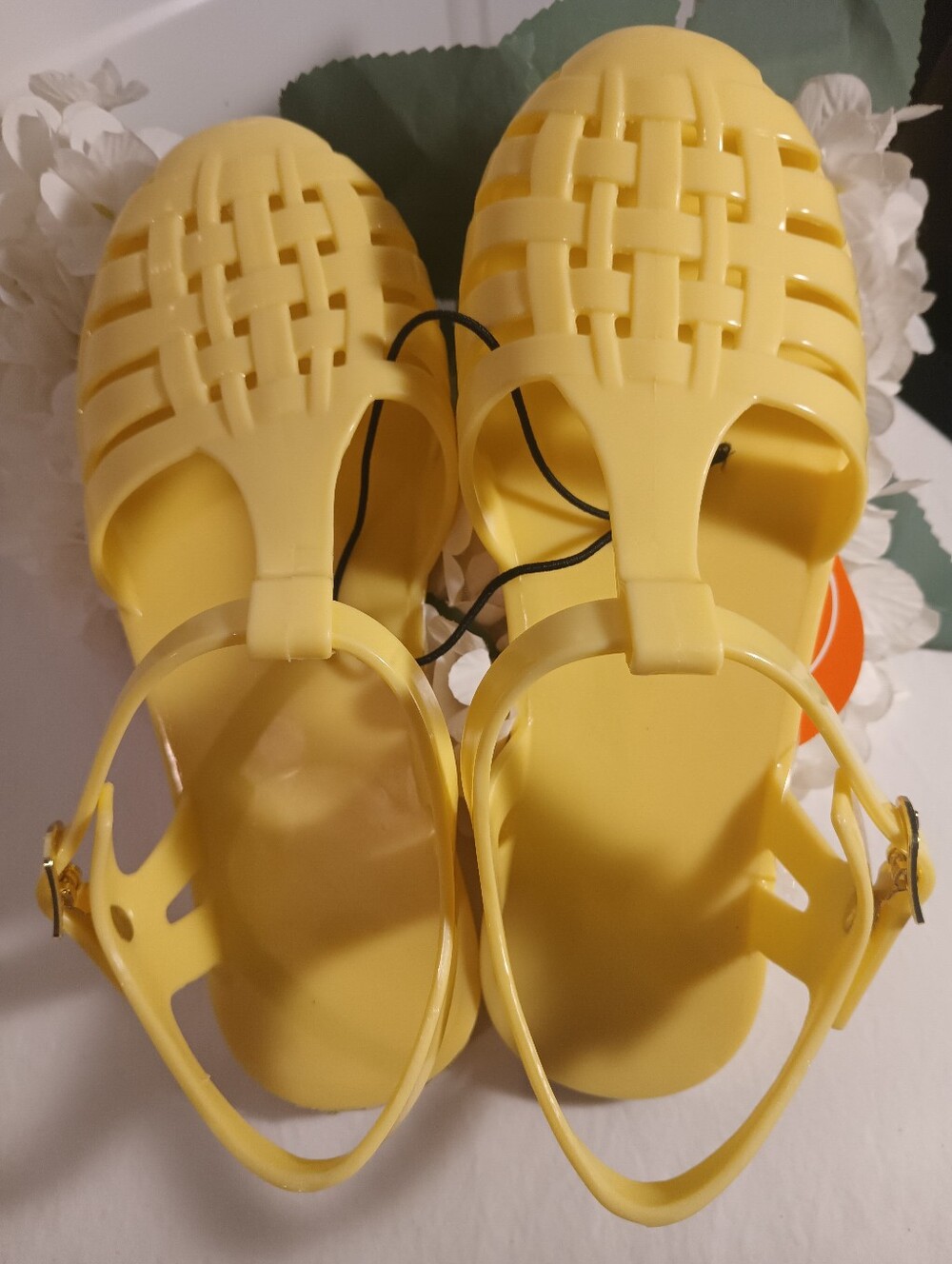 Girls Yellow Jelly Shoes NWT Size 2